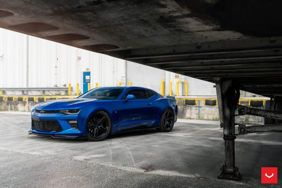  Chevrolet Camaro SS on Vossen Wheels (HF-1) 2019 года  (фото 12 из 14)